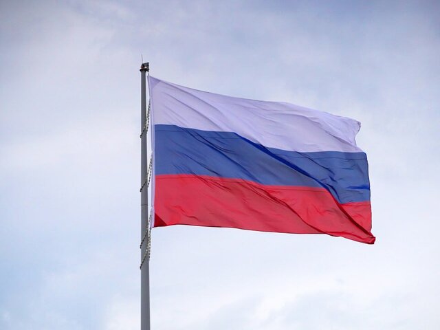 В Совфеде поддержали проведение церемоний с поднятием флага РФ в детских садах