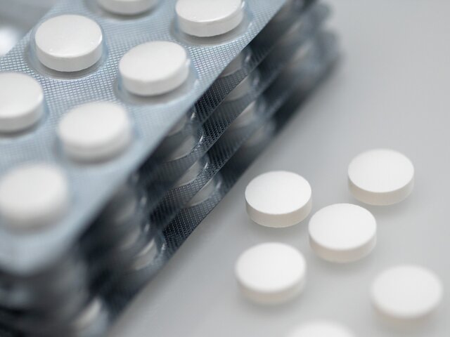 В Госдуме предложили включить льготные рецептурные лекарства в доставку маркетплейсов