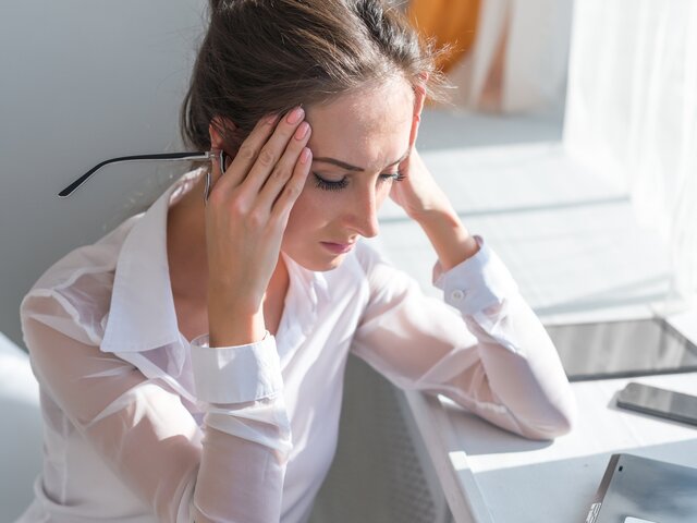 Эксперт перечислила причины возникновения мигрени