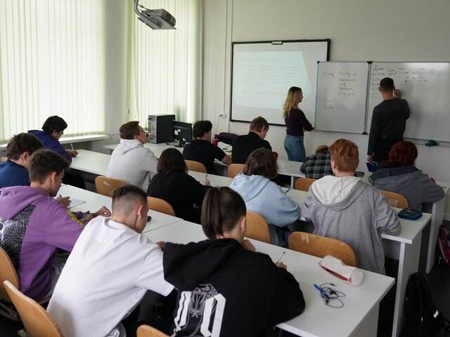 В России предложили ввести систему скидок для успешных студентов-платников