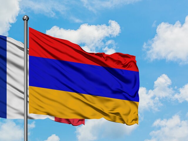 Франция заявила о готовности подписать соглашение с Арменией о поставках военной техники