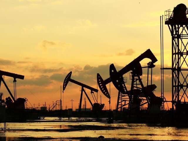 Аналитик спрогнозировал повышение цены на нефть до 100 долларов к концу года