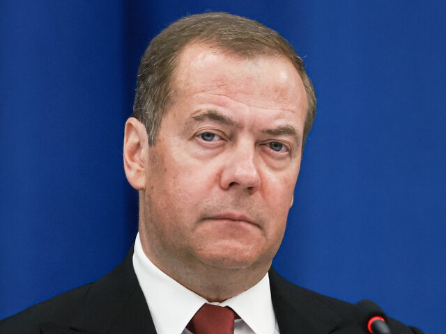 Медведев предупредил о перспективе столетней или ядерной войны на Ближнем Востоке