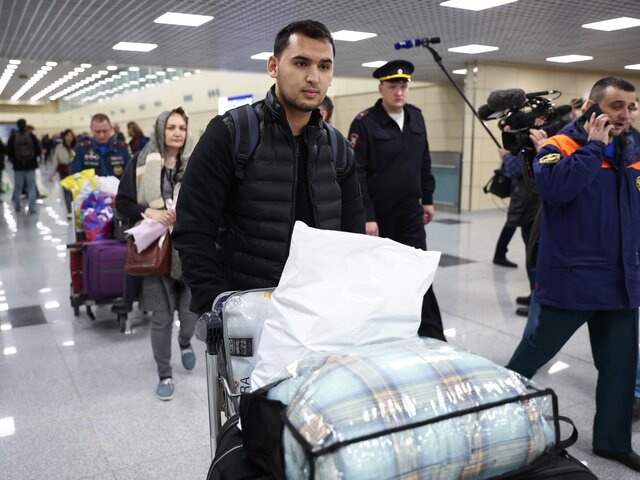 Прибывших эвакуационным рейсом Каир – Москва разместят в ПВР в Волоколамске