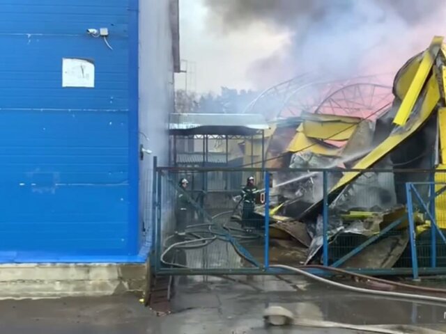 Пожар на складе в Ленинском округе Подмосковья полностью ликвидировали
