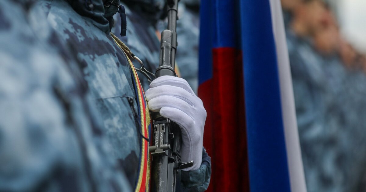 Kendall ballistics nv4 fallout 4. Магазин оружия в америке. Жан клод вандам универсальный солдат 2. Кендалл оружие. Возвращение оружия.