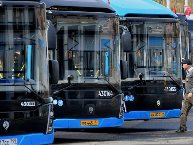 Более 1 тыс безбилетников выявили в автобусах на севере Москвы
