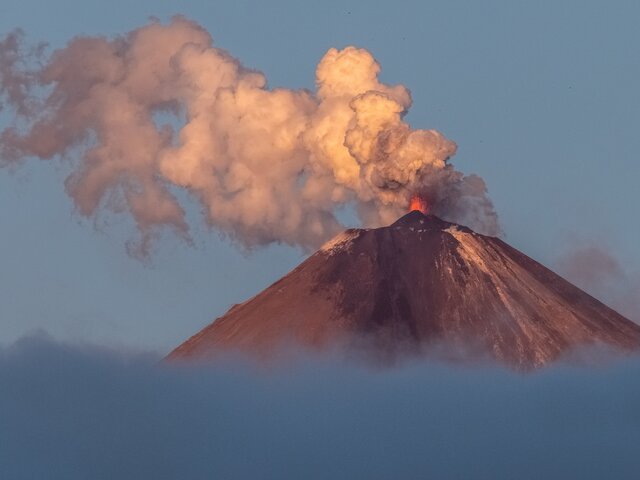 Ключевский вулкан на Камчатке получил 