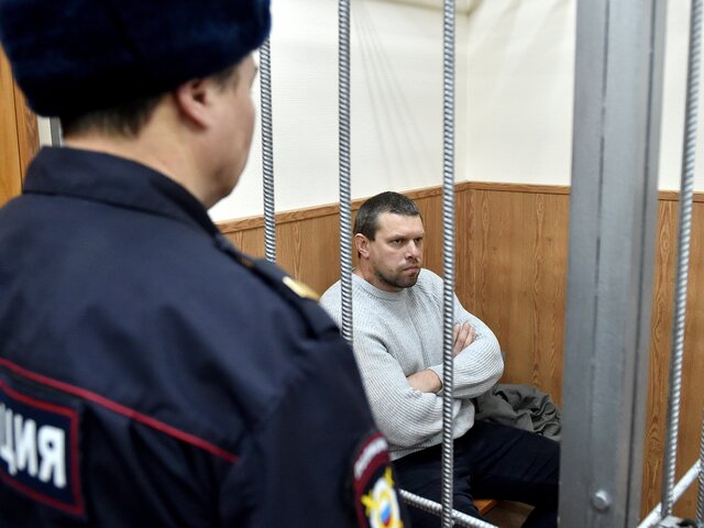 Суд освободил по УДО экс-полицейского Коновалова, осужденного по делу Голунова