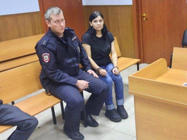 Суд в Москве арестовал обвиняемую в продаже новорожденного ребенка