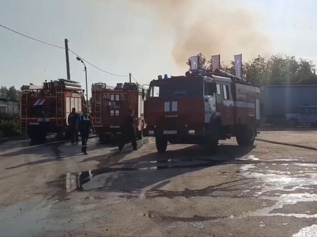 Более пяти часов заняла полная ликвидации пожара на складе пиротехники в Кемерове – ГУМЧС