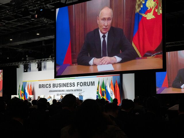 Путин предложил провести следующий саммит БРИКС в Казани