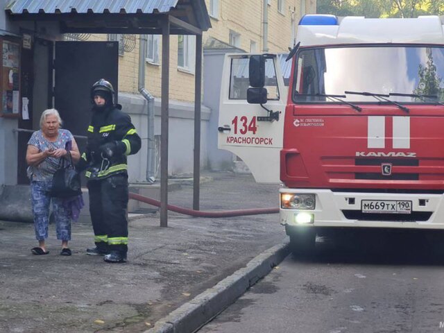 По 100 тыс рублей выплатят жильцам дома в Красногорске, где произошел крупный пожар