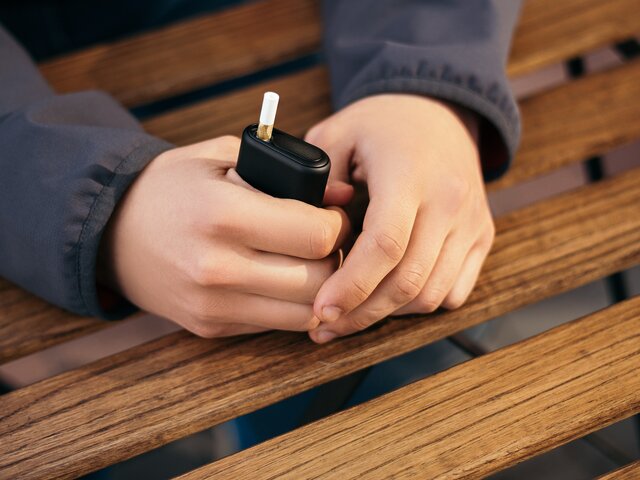 Во Франции предложили запретить одноразовые электронные сигареты