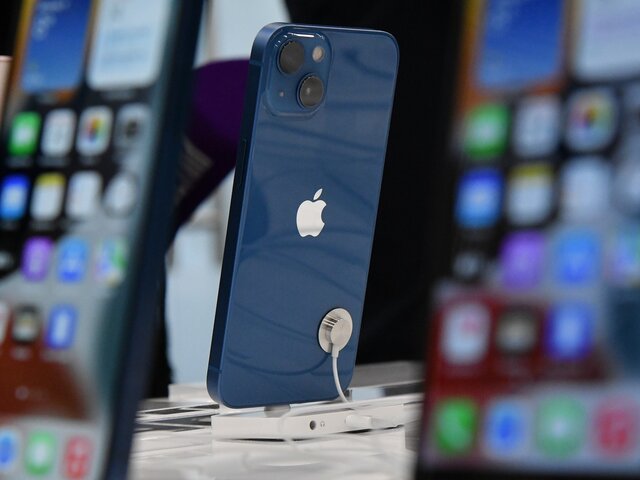 Жительница Китая перегрызла противоугонный трос в магазине и украла iPhone