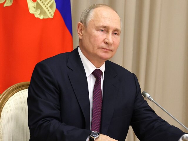 Путин поручил рассмотреть вопрос расширения программы промышленной ипотеки