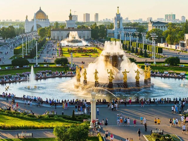 Москвичам пообещали солнечную погоду в День города