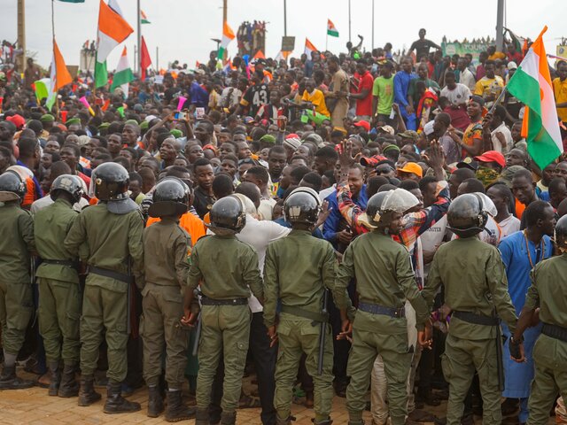 Французские войска фактически не могут выполнять свою миссию в Нигере – глава МИД Франции
