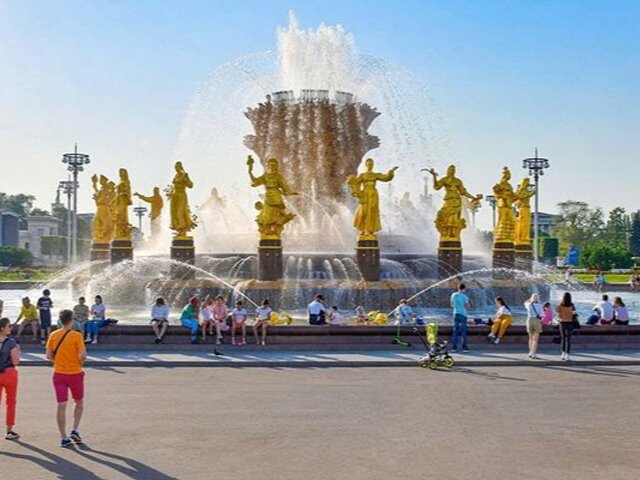 Москвичи назвали любимые места для летнего отдыха в городе