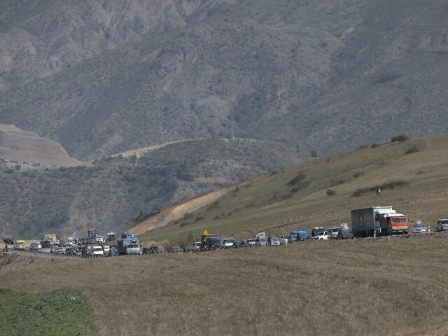 Кабмин Армении заявил, что поток беженцев из Карабаха почти прекратился