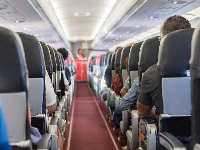 Росавиация не будет запрещать объявления на английском языке на внутренних рейсах