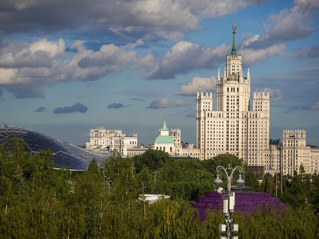Переменная облачность и до 24 градусов тепла ожидается в Москве в воскресенье