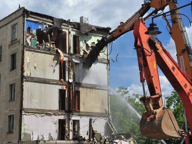 Более 130 домов демонтировали в Москве по программе реновации с начала года
