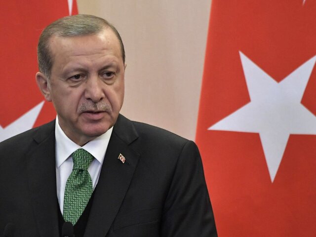 Эрдоган резко ответил перебивавшей его американской журналистке