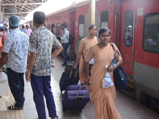 Сотрудник железнодорожной охраны застрелил четырех человек в поезде в Индии