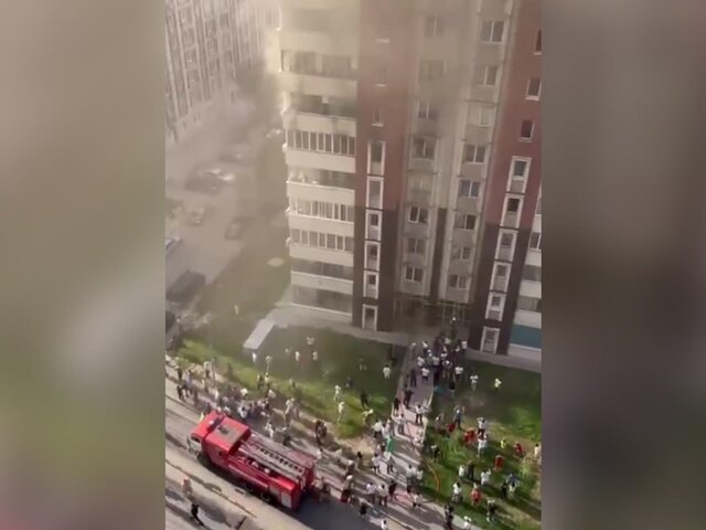 Женщина в Алма-Аты скончалась от травм при пожаре в многоэтажке
