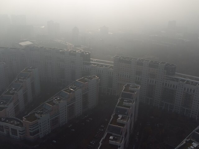 Желтый уровень погодной опасности объявили в Москве в ночь на 15 июля из-за тумана