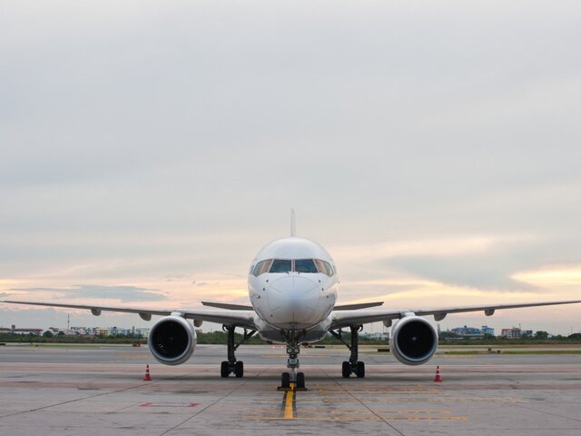 Пассажирский самолет из Белграда совершил вынужденную посадку в Шереметьево