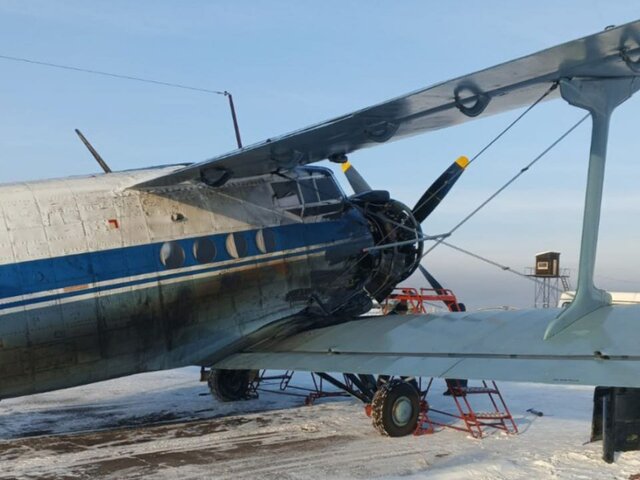 Самолет вынужденно сел в Кызыле из-за неисправности