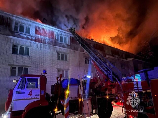 Спасатели ликвидировали пожар в санатории в Марий Эл