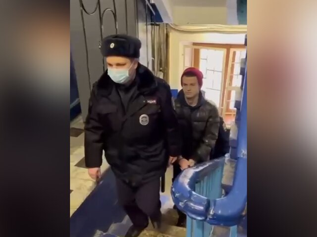 Полиция задержала всех участников видеороликов, бегавших по крышам вагонов метро Москвы