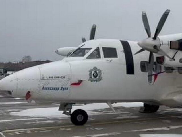 Причиной посадки самолета в Комсомольске-на-Амуре стала нештатная работа двигателя