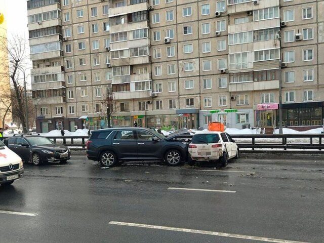 Пять человек пострадали в результате ДТП на северо-западе Москвы