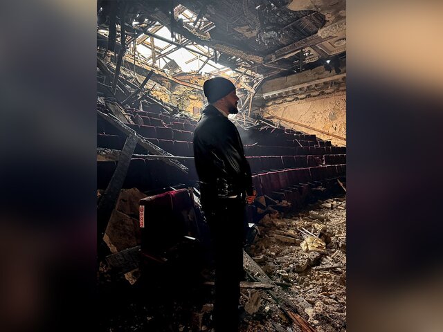 Киркоров показал фото разрушенного концертного зала в ДНР, где прозвучал его первый хит