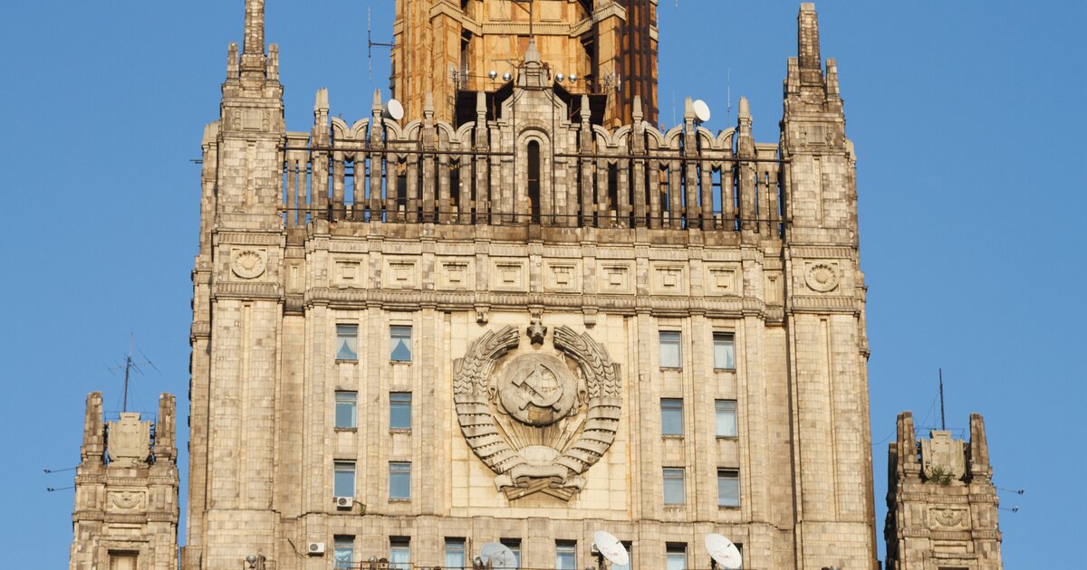 Физ мид. Russian mofa building. Дота 2. Руны лол 2020. Физ мид.