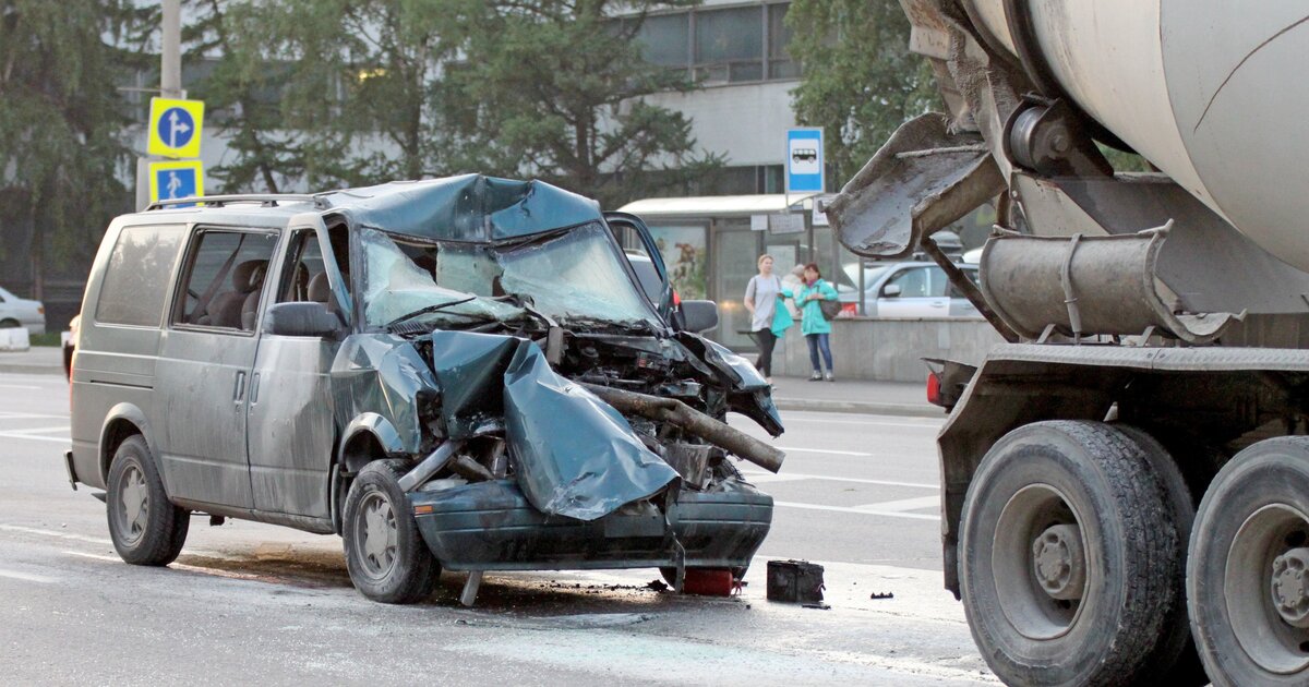 Авария волоколамское шоссе. Авария на волоколамском шоссе сегодня утром. Дтп на волоколамском шоссе. Дтп на волоколамском шоссе. Дтп на волоколамском шоссе.