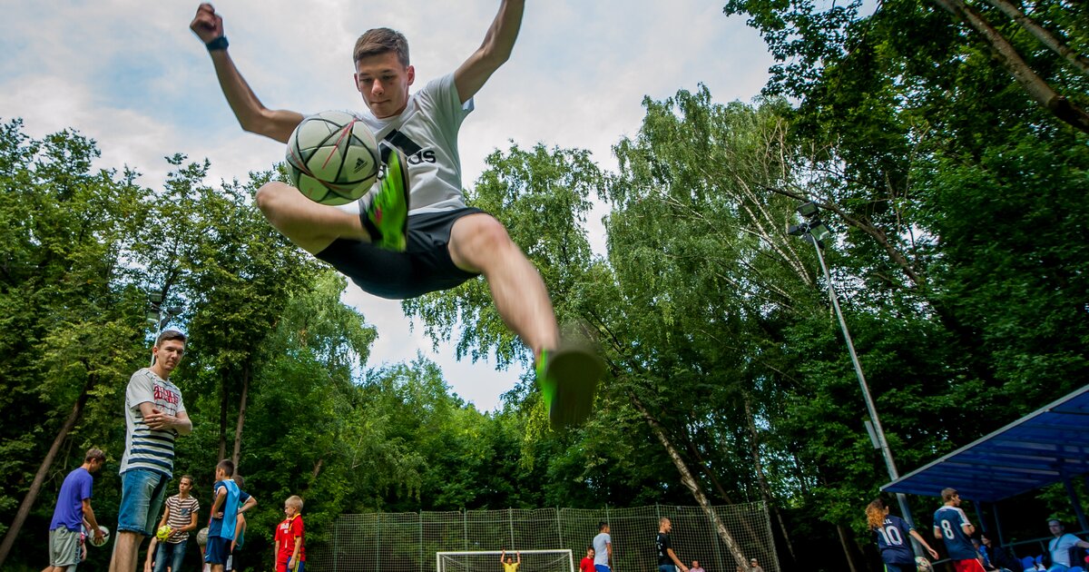 Эксклюзив спорт. Футбольный цирк. Цирк футбол.