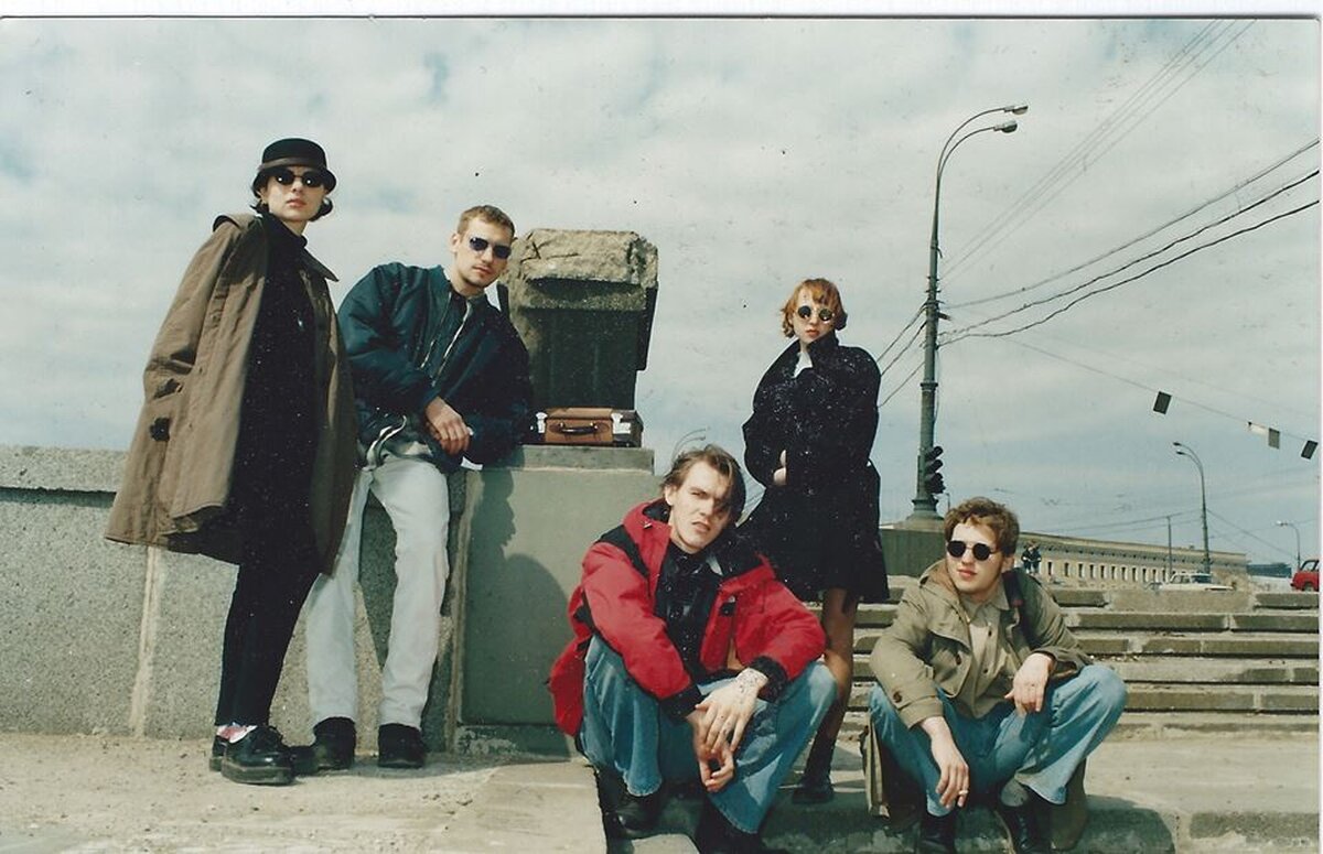 Поколение 1990. Поколение 90-х. 1990е молодежь. Молодежь 90-х Москва.