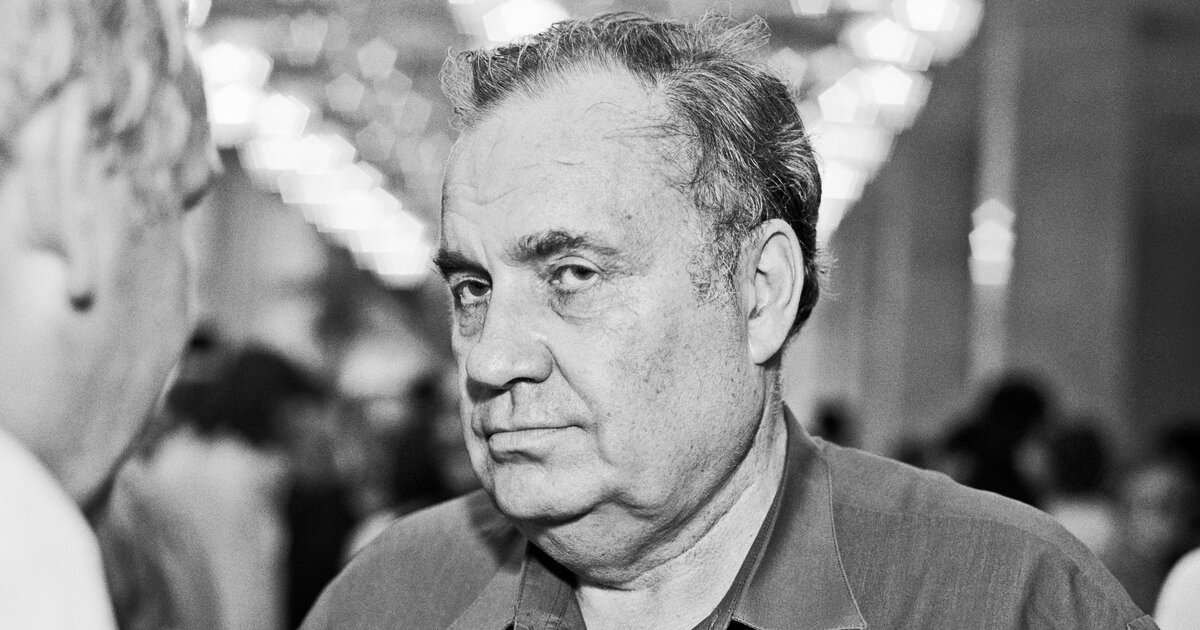 Рязанов участвовал в создании. Рязанов участвовал в создании. Рязанов режиссер. Рязанов участвовал в создании. Эльдара рязанова.