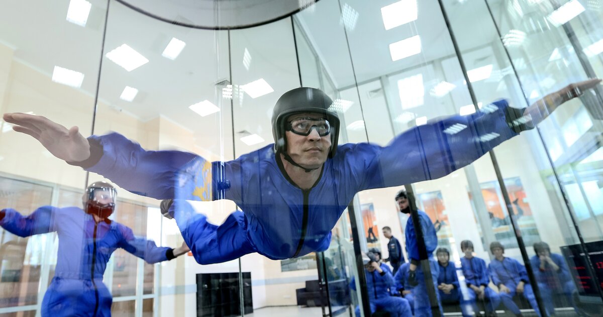 Центр экстремальных видов спорта люблино. Аэротрубе питерлэнд полет. Аэротруба freezone аэротруба. Аэротруба в люблино. Flow moscow клуб.